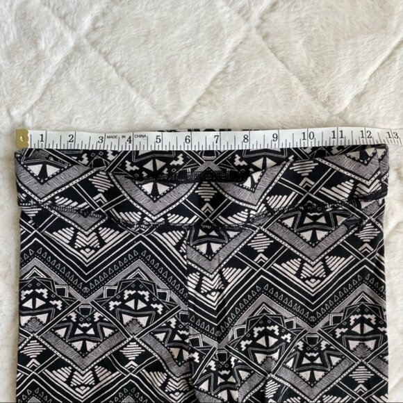 Victoria’s Secret PINK | Printed Yoga Aztec Festival Print Leggings | Size Small - Picture 10 of 13